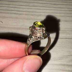 Opening Ring with Green Peridot Gemstone
